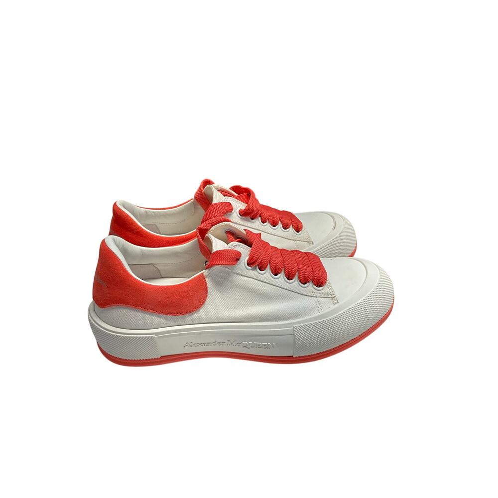 Alexander Mcqueen Deck Skate Plimsoll Lace Up - White/coral
